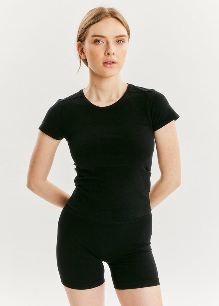 Bandha Tee - Beautiful Black, S